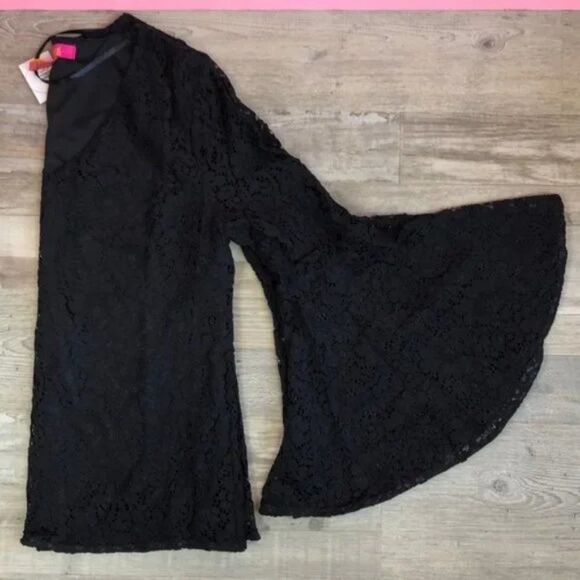 Catherine Malandrino Flare Sleeve Black Lace Top NWT - Picture 9 of 10